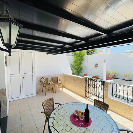 Apartamento Playa Grande Apartment Tias